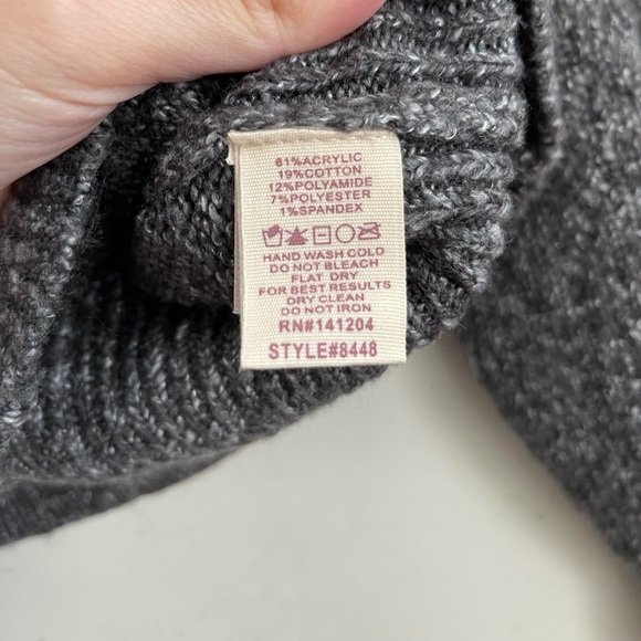 Hem & Thread Star Two Tone Cardigan NWT - Picture 9 of 9